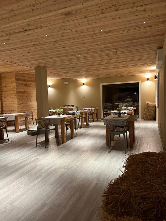 Agriturismo Terre Di Ginepro Боргето ди Вара Екстериор снимка